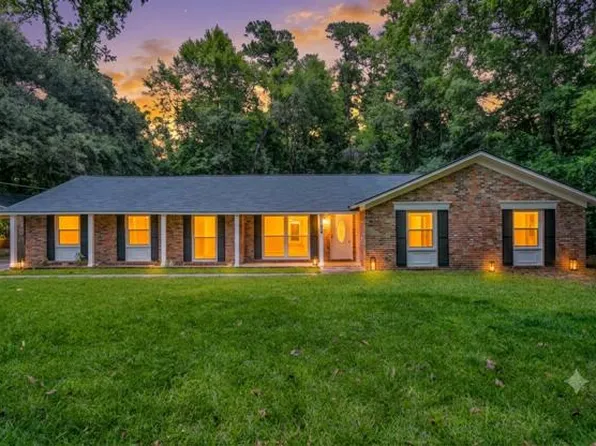 109 Halcyon Rd, Summerville, SC 29483