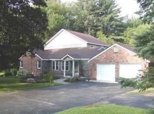 93 Longkill Rd, Ballston Lake, NY 12019