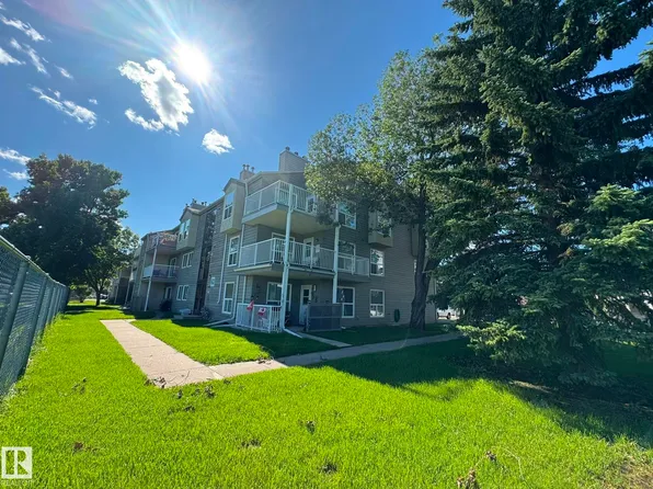 60 Alpine Pl #310, Saint Albert, AB T8N 3Y2