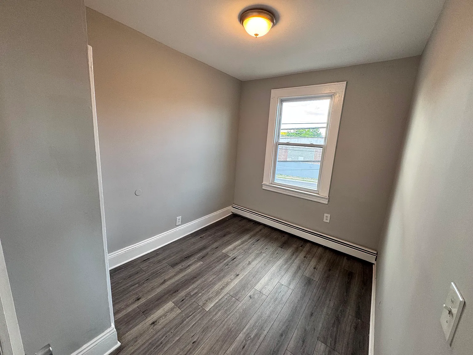 4 bed, $279 — Photo 3