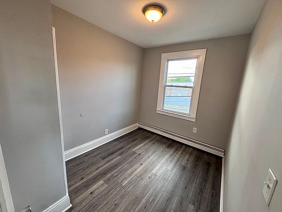 3rd image of 2224 E Edgar Rd #2F