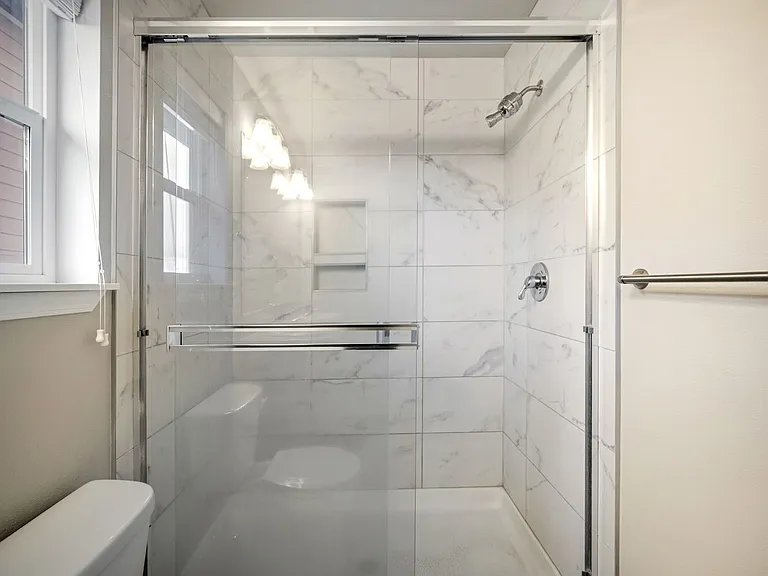 8411 N James Ct — Photo 14