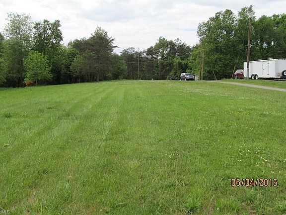 4th image of 135 Hughes House Trl