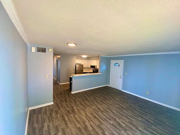 3rd image of 1351 Bayville Ct #5