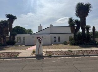 1104 De Bremond Dr, Roswell, NM 88201