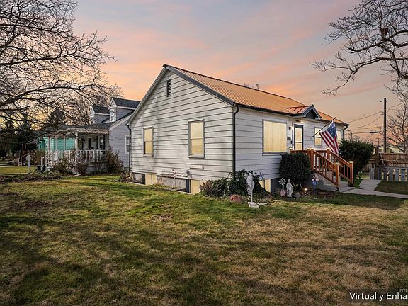 3rd image of 124 Halstead St