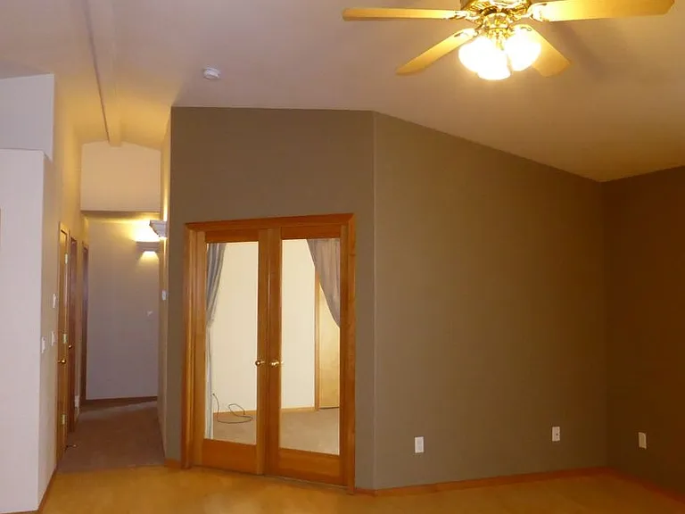 1496 NW Portland Ave — Photo 16