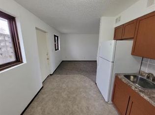 716 Randolph St APT 2, Waterloo, IA 50702