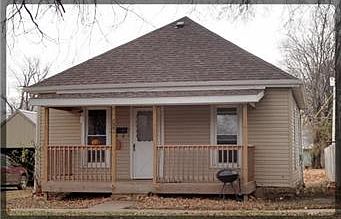 2nd image of 310 E 3rd Ave