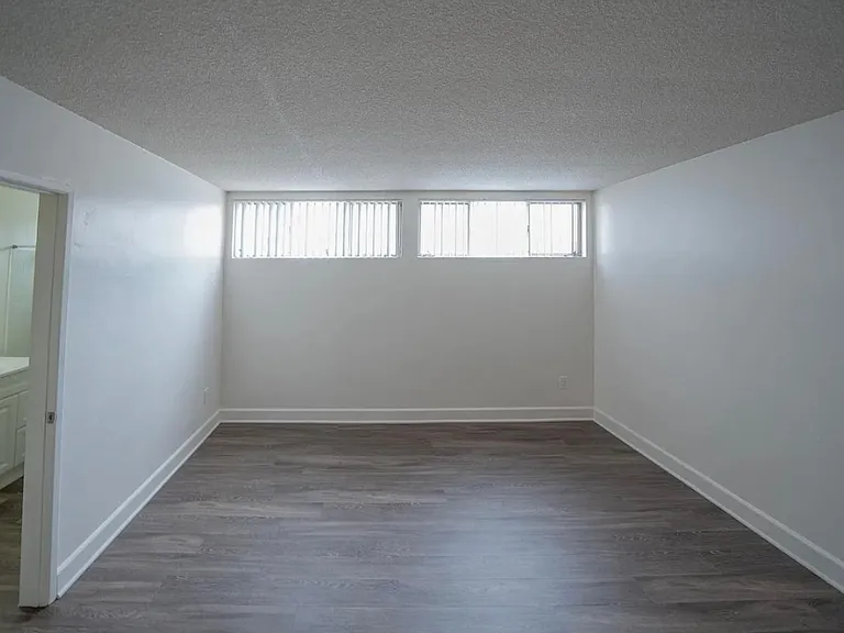 1 bed, 1 bath — Photo 12