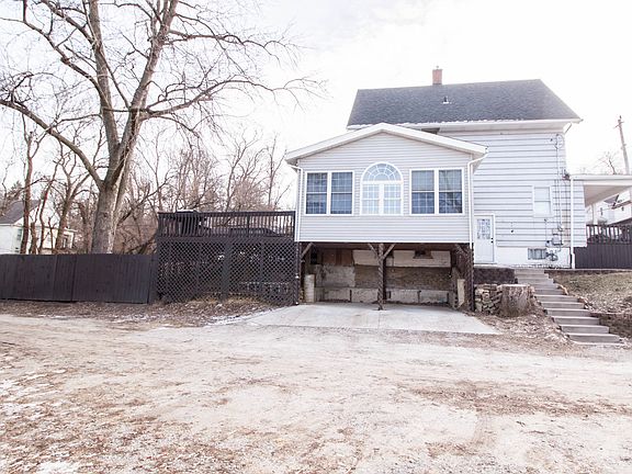 2nd image of 736 14th St