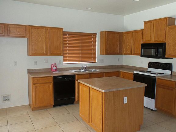 3rd image of 12907 W Weldon Ave
