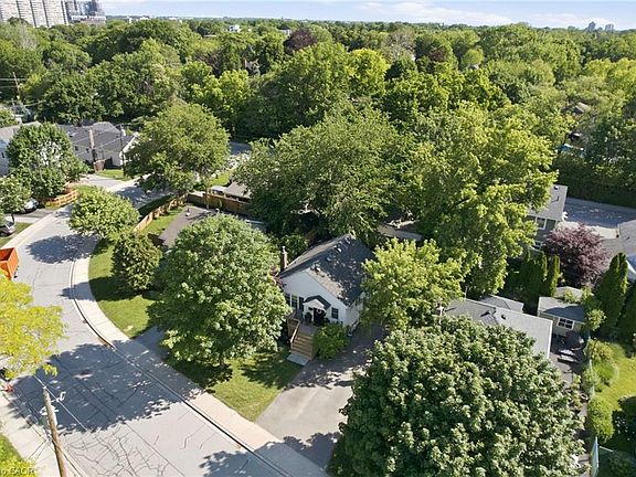 3rd image of 613 Clark Ave