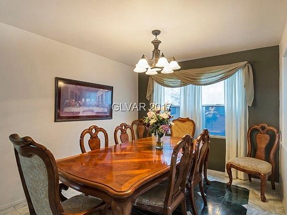 5th image of 117 Highwood Ave