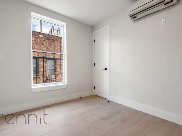 320 Linden Boulevard image 9 of 30