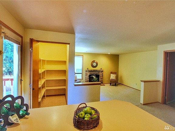 5th image of 4329 209th Ave NE