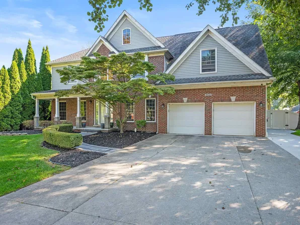 39410 Townhall St, Harrison Township, MI 48045