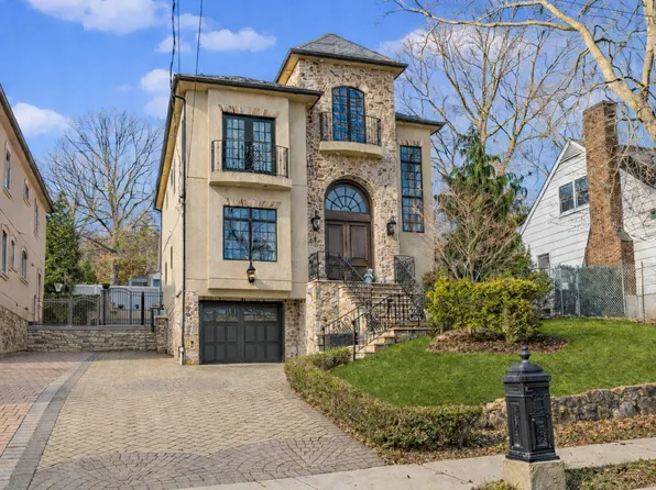 353 Lighthouse Avenue image 1 of 34