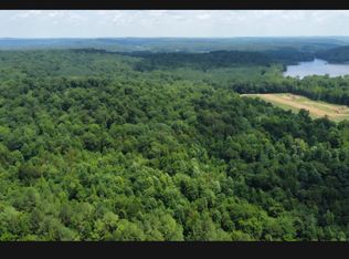 510 Lost Creek Farms Ln, Decaturville, TN 38329