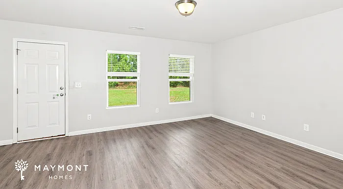 4 bed, 2.0 bath, 1808 sqft, $2,095 — Photo 3