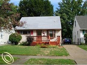 2nd image of 519 Amelia Ave
