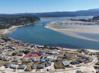 113 NW Sunset Way, Waldport, OR 97394