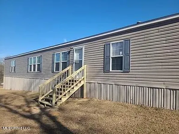 23 Daisie Myers Ln, Bassfield, MS 39421