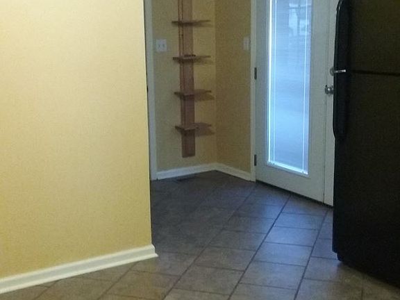 4th image of 309 Jefferson Dr