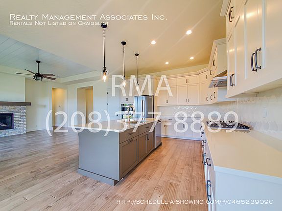 3rd image of 18513 N Sweetstone Pl