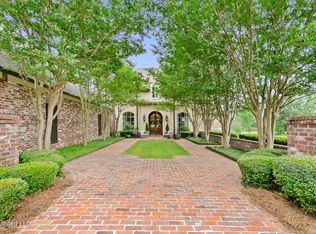 551 Twin Cedars Dr, Madison, MS 39110