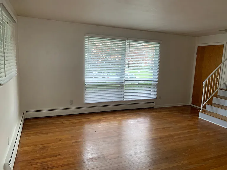 2607 Smith Dr #RIGHT — Photo 4