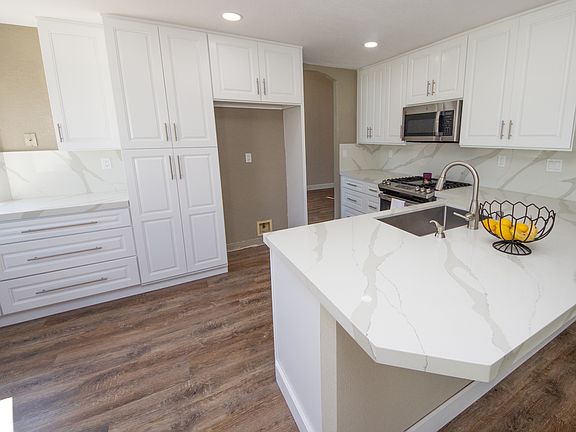 4th image of 3756 Via Las Villas