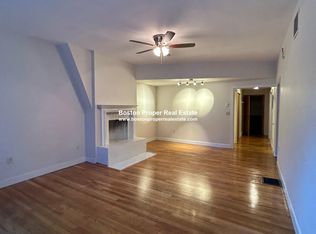 206 Commonwealth Ave #2M, Boston, MA 02116