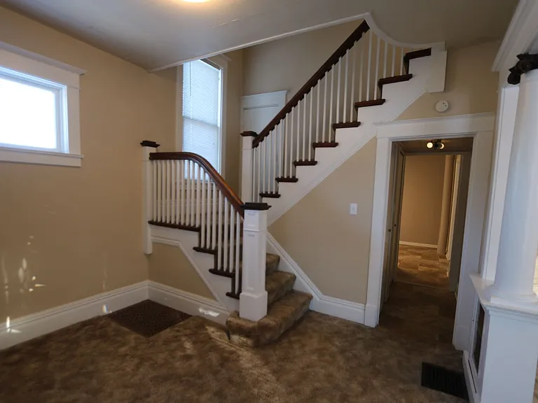 104 S Garfield Ave — Photo 6