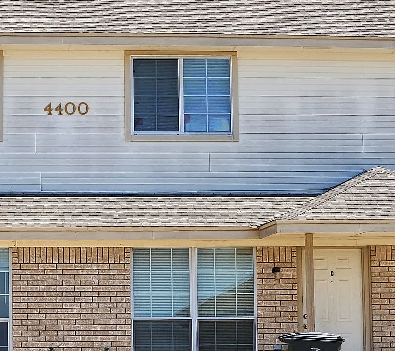 4400 Sylvia Dr