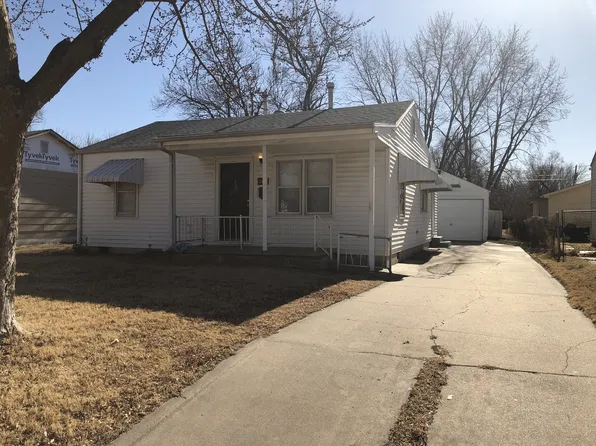 2307 W Irving St, Wichita, KS 67213