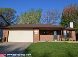 2901 Dorothy Dr, Lincoln, NE 68507