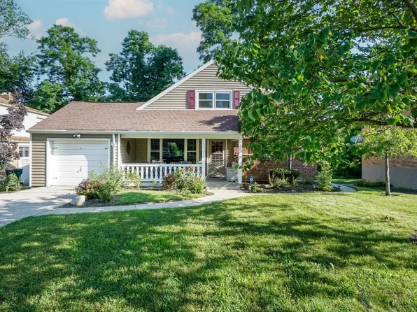 3520 Edgeview Dr, Cincinnati, OH 45213