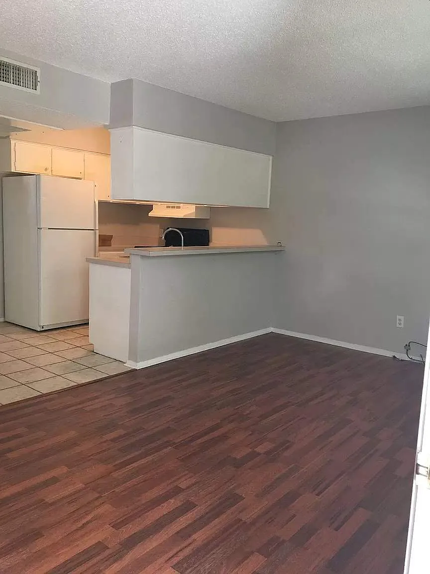 Photo 2 of 5 - 4538 Byers Ave #3 - Fort Worth, TX Building Photo - 4538 Byers Ave #3