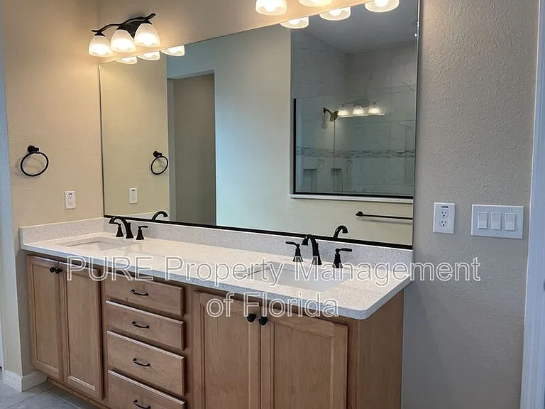 10376 SW 99th St — Photo 45