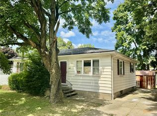 237 Horn St, Barberton, OH 44203