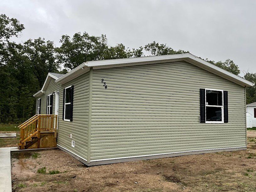 2nd image of 516 Courtland Ln #706
