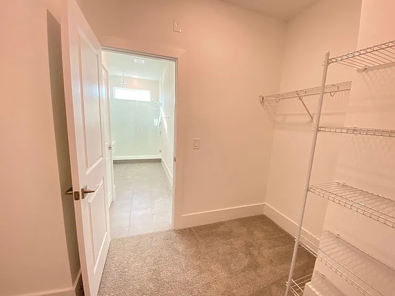 12668 Clear Sapphire Dr — Photo 40