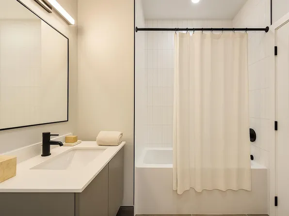 499 Communipaw Avenue image 5 of 10