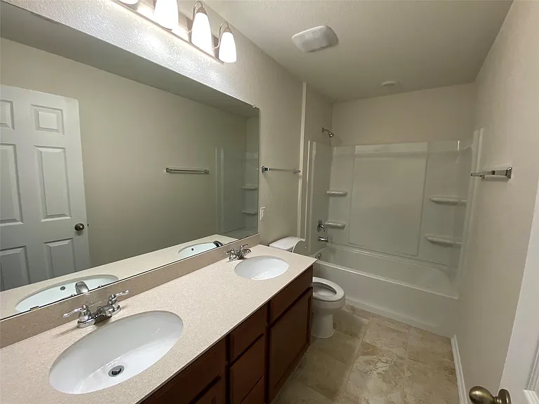 1313 Arbor Acres Loop — Photo 12