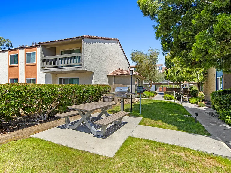 Sunny Outdoor Dining Area at Veranda La Mesa in La Mesa, CA 91942