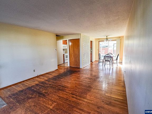 4th image of 1453 Astor Way