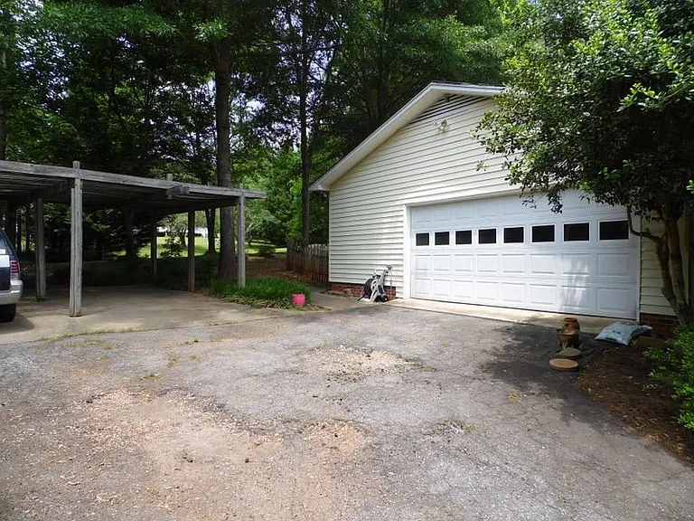 1107 Shoreview Dr — Photo 19