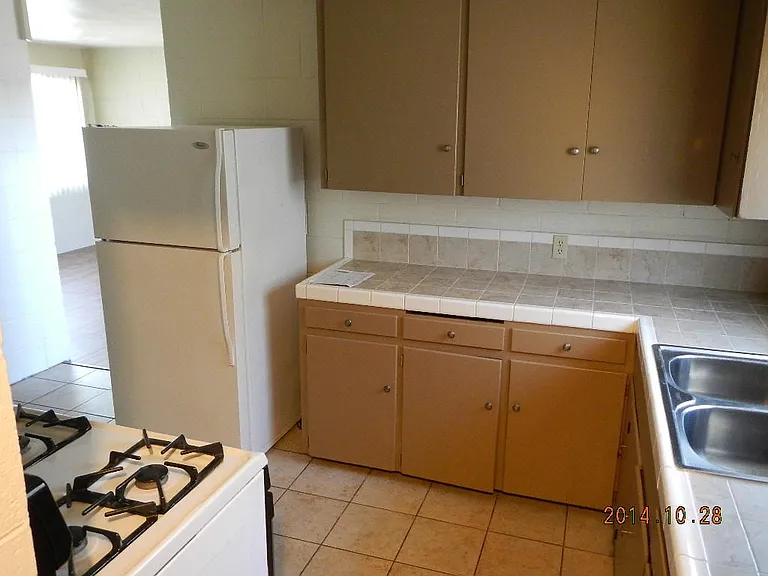 13928 Grangeville Blvd #2 — Photo 3