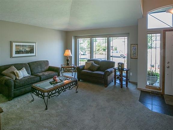 5th image of 6307 S Terre Vista St